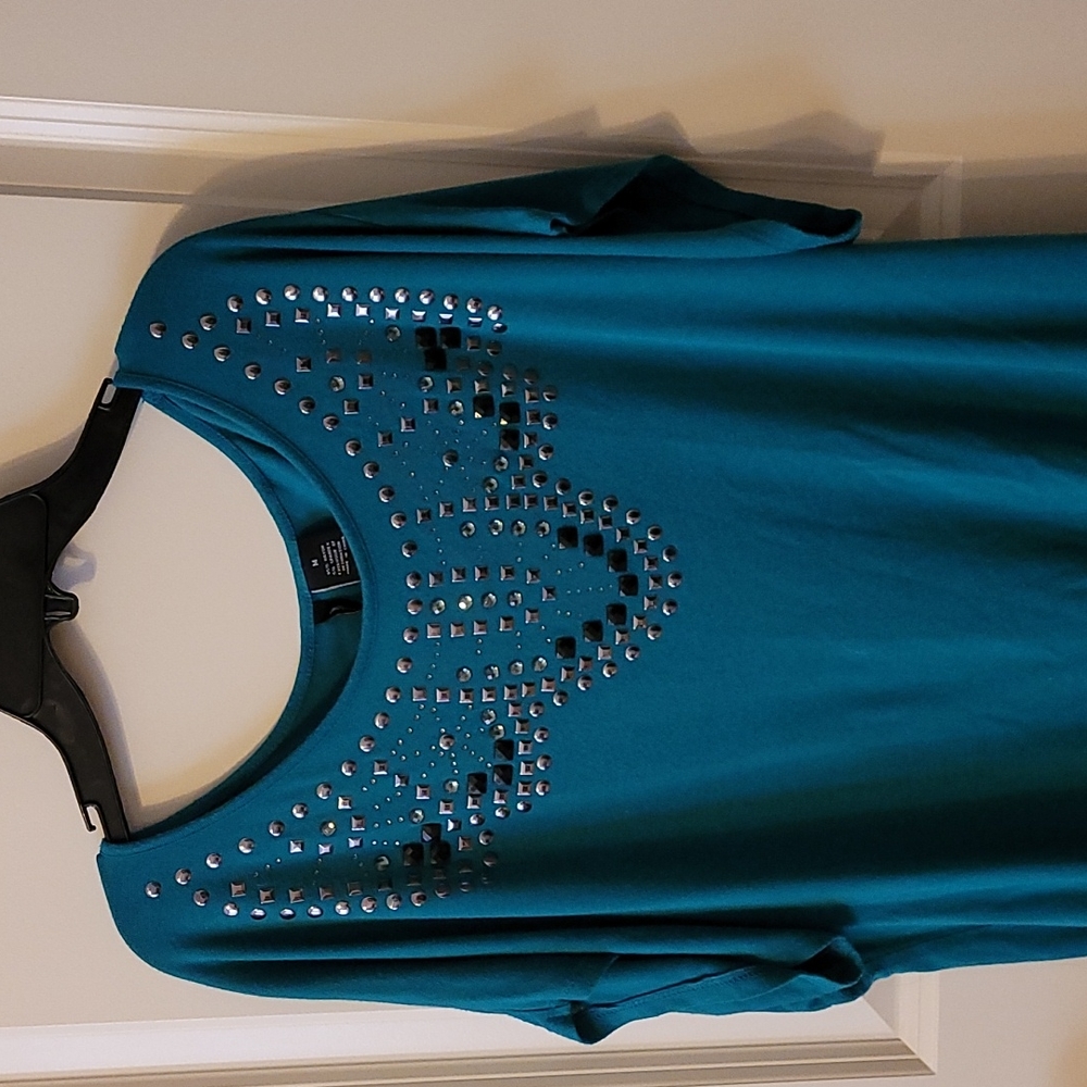 Womens medium top